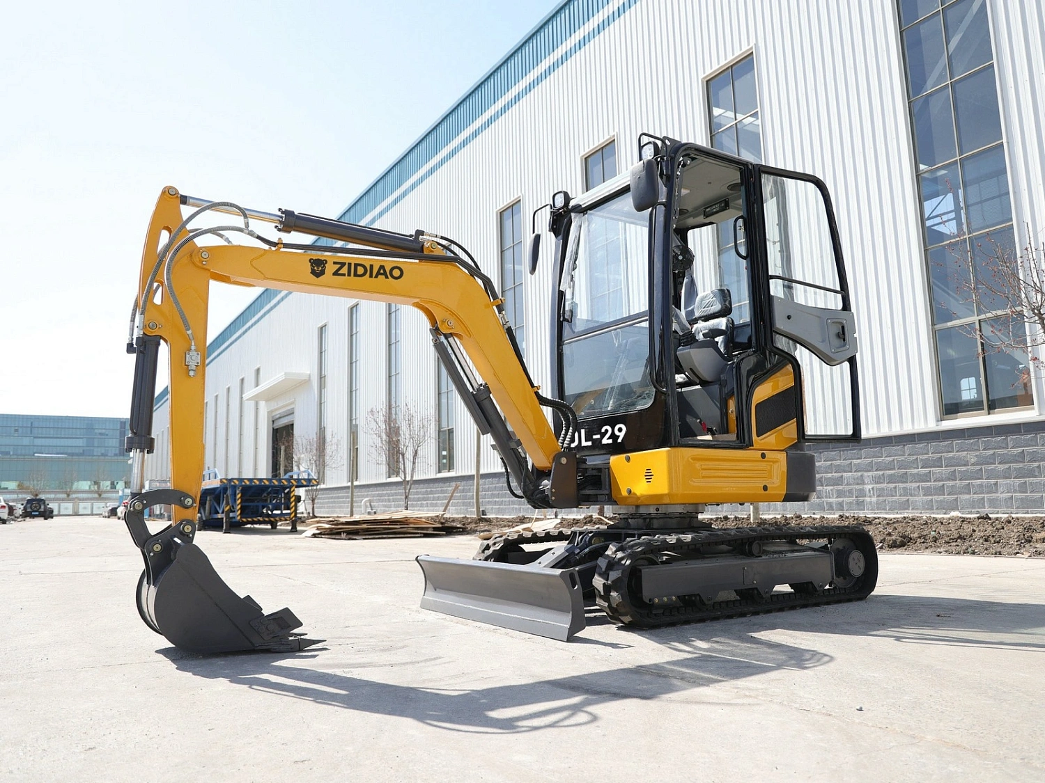 Мини-экскаватор ZIDIAO DL-29 в 2-х цветах 2900 кг