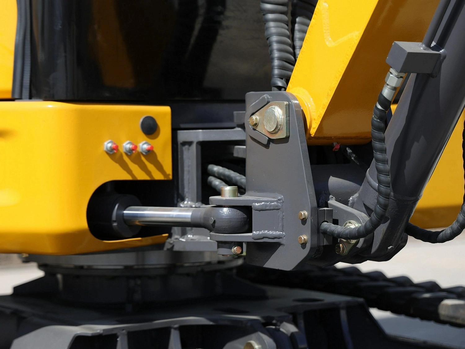 Мини-экскаватор ZIDIAO DL-29 в 2-х цветах 2900 кг